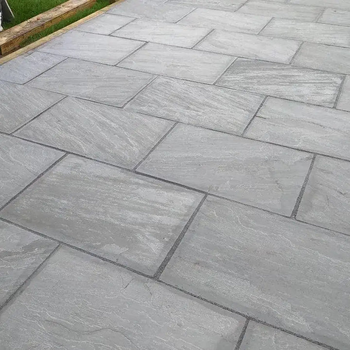 Kandla grey Indian sandstone paving